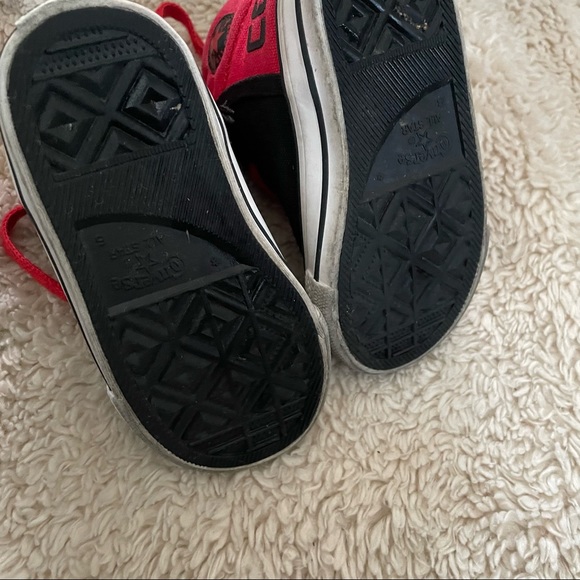 GUC Baby Converse Allstar Hightop Shoes Red and Black Size 6 - Picture 9 of 9